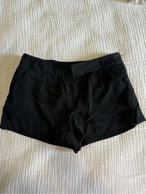 Express Women's Mid-Waist Black Tailored Shorts